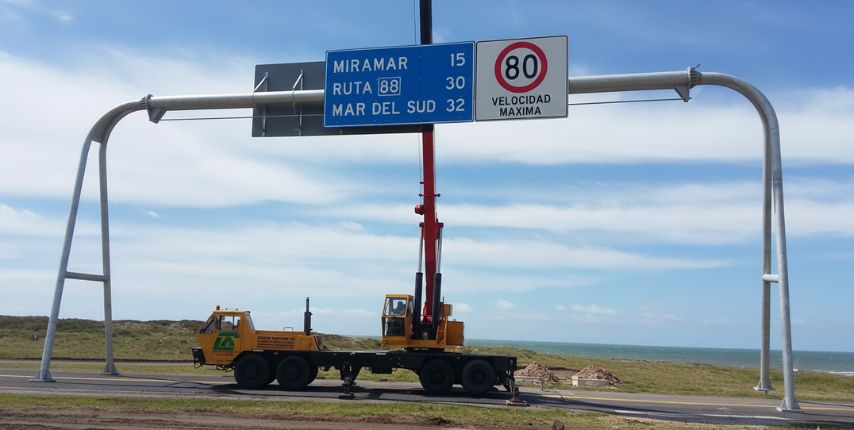 Cartelería y vialidad 3